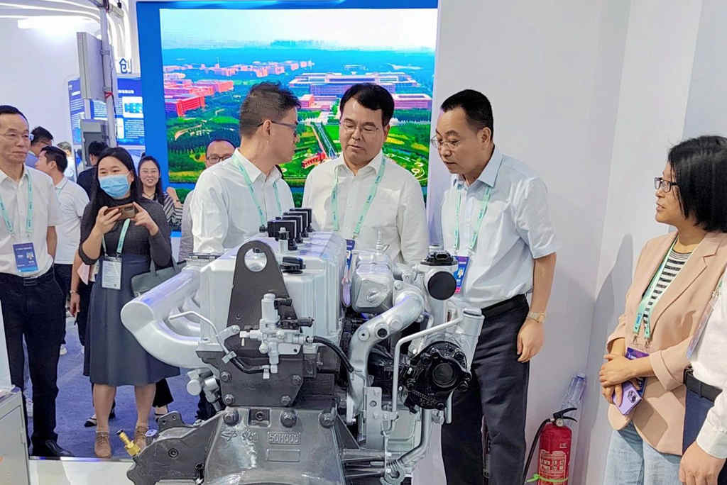 拥抱“氢”春未来，玉柴燃氢发动机亮相北京科博会