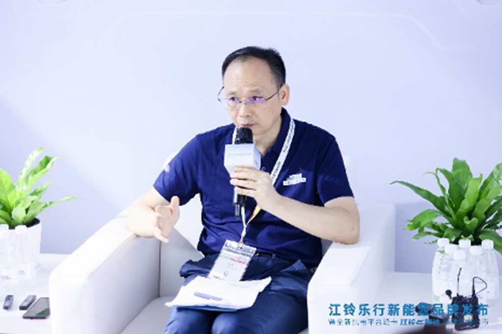 江铃乐行新能源品牌发布,解码“美好生活的全场景专家” - 第2张 - 提加商用车网 江铃乐行新能源品牌发布,解码“美好生活的全场景专家” - 第2张