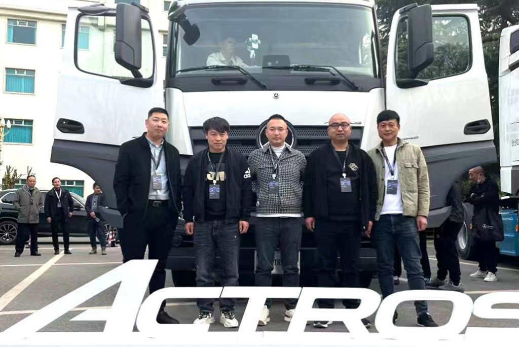 坐拥3辆奔驰Actros 张保军成运输圈“卷王”