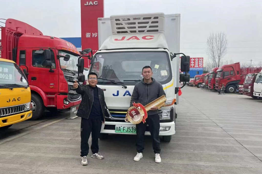 突破行业难点,混动冷藏车骏铃聚宝盆广受用户点赞! - 第1张 - 提加商用车网 突破行业难点,混动冷藏车骏铃聚宝盆广受用户点赞! - 第1张