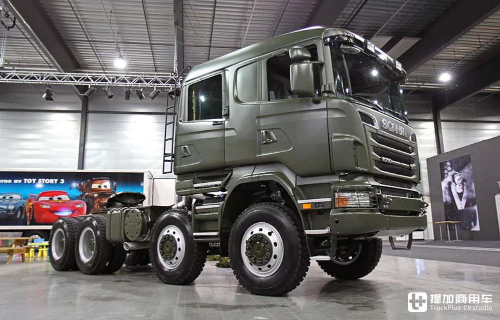 8x8驱动配双排驾驶室,搭载730匹V8,这台斯堪尼亚军用卡车真强悍 - 第1张 - 提加商用车网 8x8驱动配双排驾驶室,搭载730匹V8,这台斯堪尼亚军用卡车真强悍 - 第1张