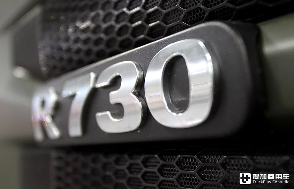 8x8驱动配双排驾驶室,搭载730匹V8,这台斯堪尼亚军用卡车真强悍 - 第5张 - 提加商用车网 8x8驱动配双排驾驶室,搭载730匹V8,这台斯堪尼亚军用卡车真强悍 - 第5张