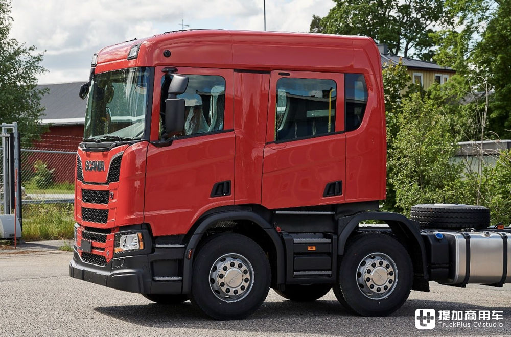 8x8驱动配双排驾驶室,搭载730匹V8,这台斯堪尼亚军用卡车真强悍 - 第9张 - 提加商用车网 8x8驱动配双排驾驶室,搭载730匹V8,这台斯堪尼亚军用卡车真强悍 - 第9张