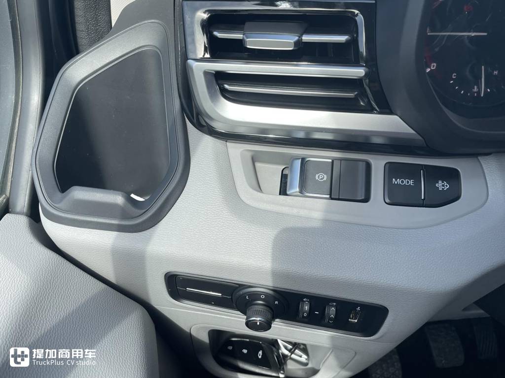 头号VAN+,南京依维柯最新上市的聚星实拍,带你看看配置有多强 - 第11张 - 提加商用车网 头号VAN+,南京依维柯最新上市的聚星实拍,带你看看配置有多强 - 第11张