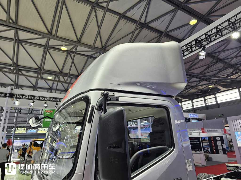 耗资十亿!青云架构下诞生的江铃凯运+轻卡,到底实力如何? - 第5张 - 提加商用车网 耗资十亿!青云架构下诞生的江铃凯运+轻卡,到底实力如何? - 第5张