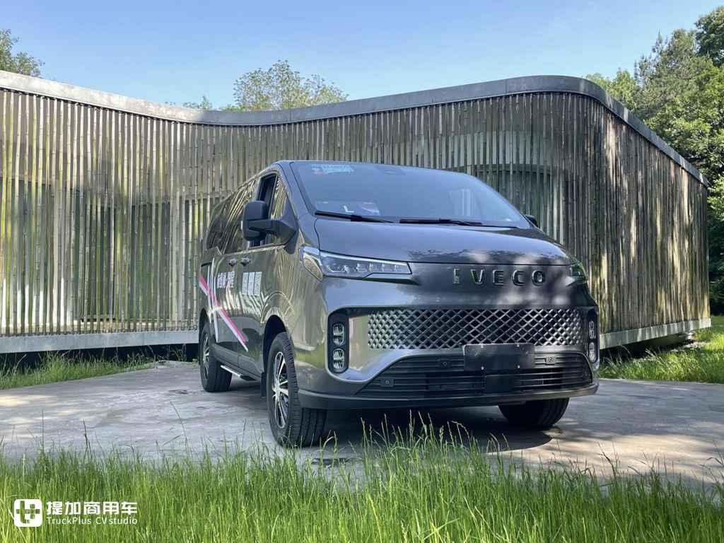 头号VAN+,南京依维柯最新上市的聚星实拍,带你看看配置有多强 - 第22张 - 提加商用车网 头号VAN+,南京依维柯最新上市的聚星实拍,带你看看配置有多强 - 第22张