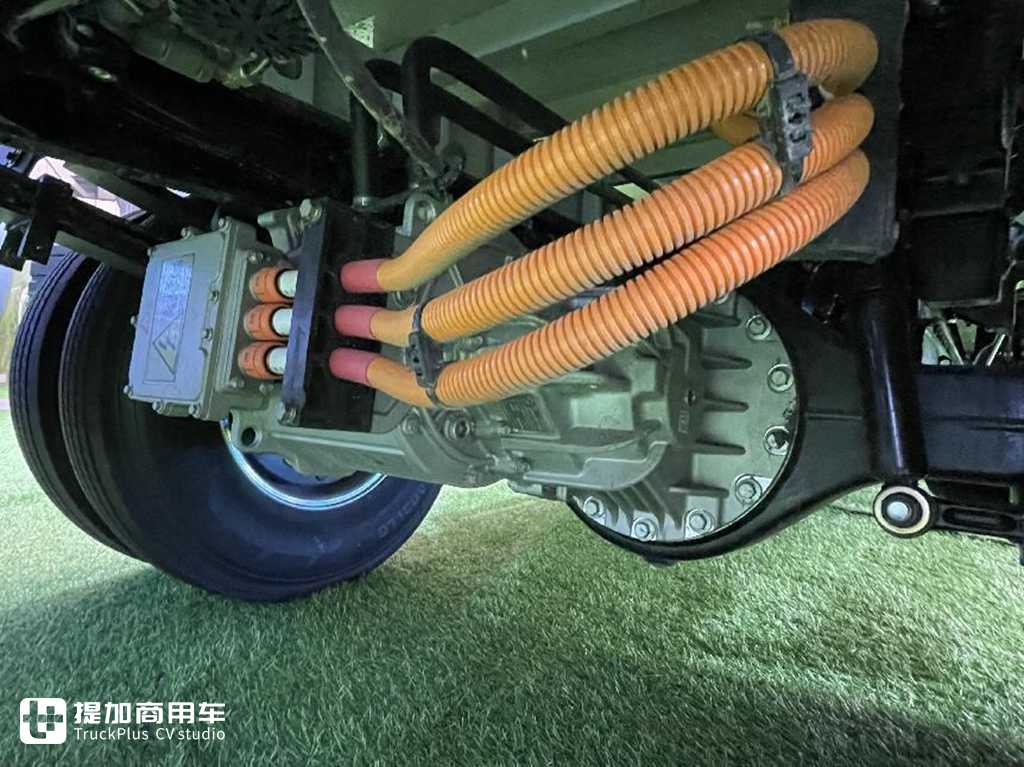 实拍宇通新能源轻卡T系列产品,带你看看产品实力究竟如何 - 第3张 - 提加商用车网 实拍宇通新能源轻卡T系列产品,带你看看产品实力究竟如何 - 第3张