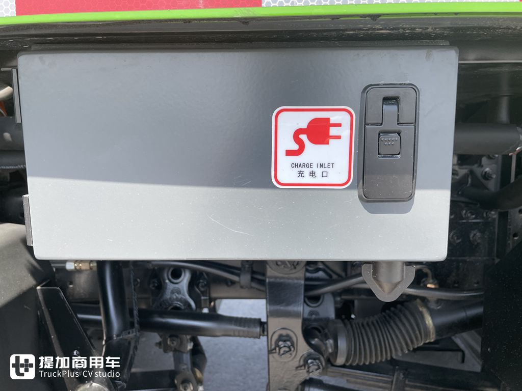 续航长、安全等级高,专为城市渣土运输而生,宇通D590E还有哪些杀手锏 - 第4张 - 提加商用车网 续航长、安全等级高,专为城市渣土运输而生,宇通D590E还有哪些杀手锏 - 第4张