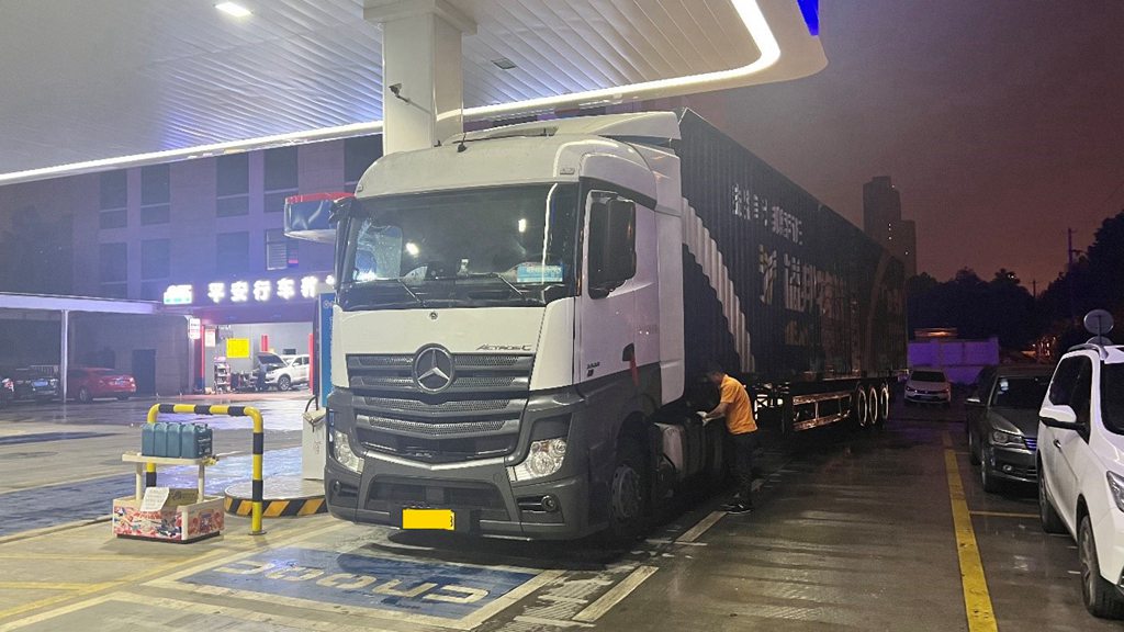 实际运营远超期待, 国内首台奔驰Actros C跟车体验报告 - 第4张 - 提加商用车网 实际运营远超期待, 国内首台奔驰Actros C跟车体验报告 - 第4张