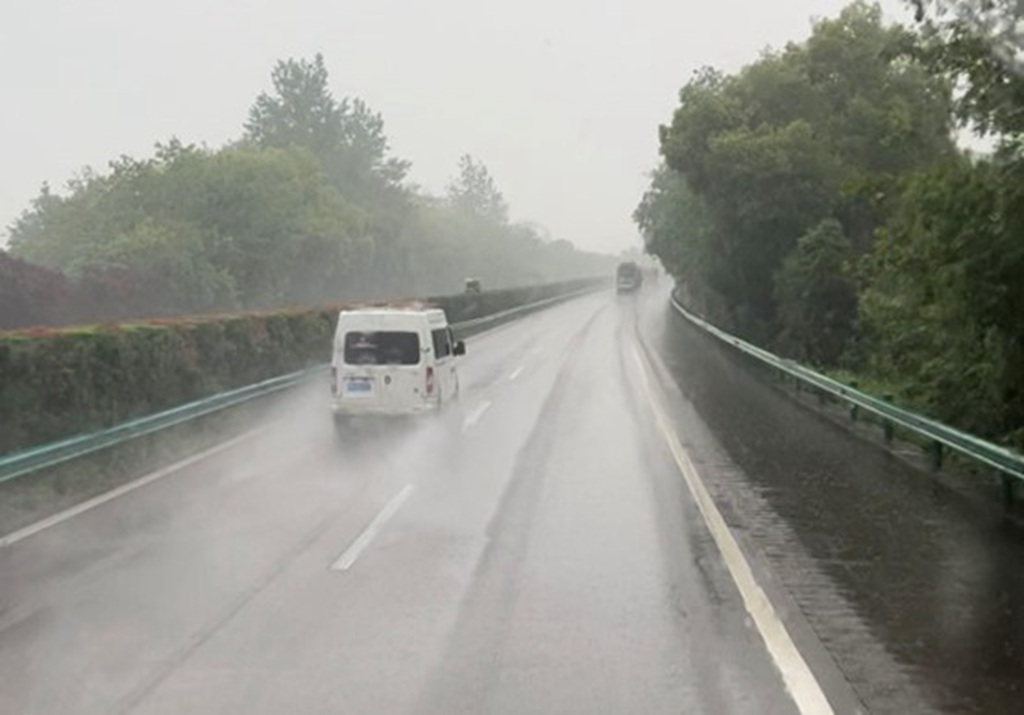 实际运营远超期待, 国内首台奔驰Actros C跟车体验报告 - 第6张 - 提加商用车网 实际运营远超期待, 国内首台奔驰Actros C跟车体验报告 - 第6张