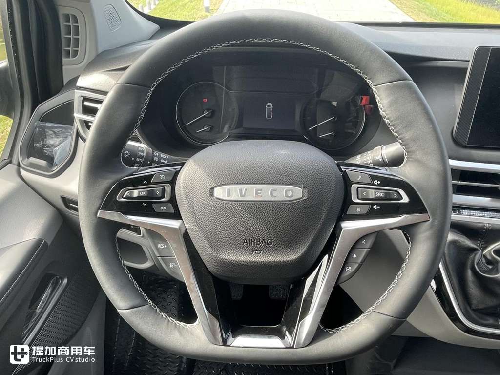 头号VAN+,南京依维柯最新上市的聚星实拍,带你看看配置有多强 - 第9张 - 提加商用车网 头号VAN+,南京依维柯最新上市的聚星实拍,带你看看配置有多强 - 第9张