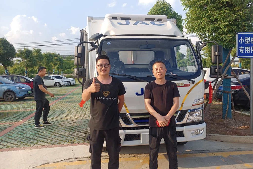 突破行业难点,混动冷藏车骏铃聚宝盆广受用户点赞! - 第3张 - 提加商用车网 突破行业难点,混动冷藏车骏铃聚宝盆广受用户点赞! - 第3张