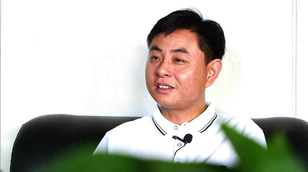 “复购者”王飞：想挣钱，买奔驰 - 第1张