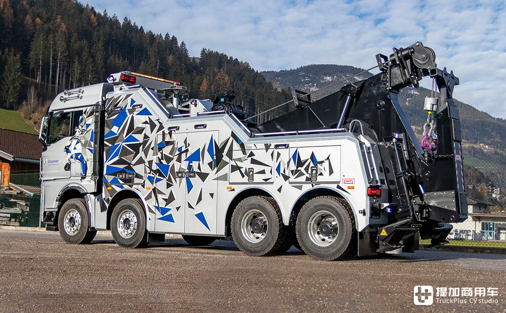 640马力曼恩TGX底盘打造，配奥地利安普上装，这台TGX 41.640 8x4清障车有看点