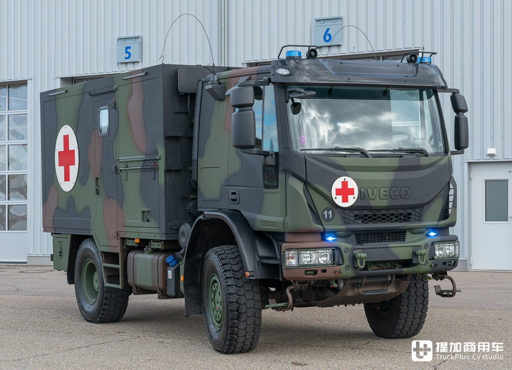 依维柯Eurocargo 4x4底盘打造，急救方舱设施完善，实拍德国陆军最新款高机动救护车