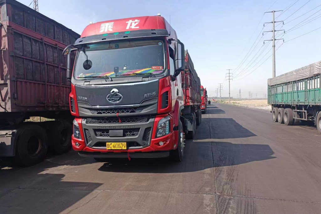 买到就是赚到！15年老司机对乘龙H5超轻版LNG赞叹不已