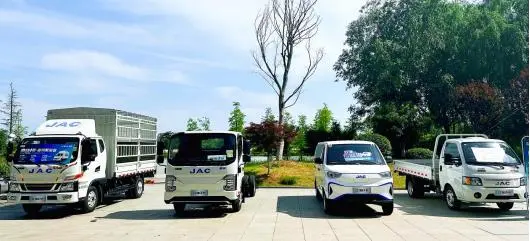 江淮1卡可靠性引领商用车行业,持续冲击高端智能卡车新高峰 - 第1张 - 提加商用车网 江淮1卡可靠性引领商用车行业,持续冲击高端智能卡车新高峰 - 第1张