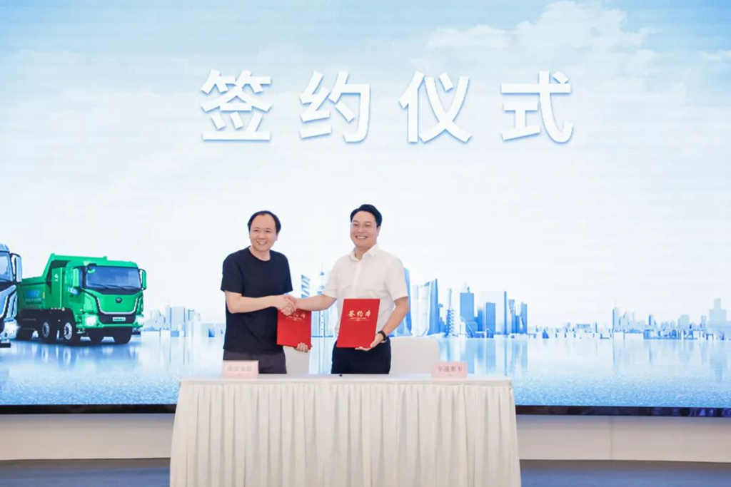 现场签约超百台!宇通重卡全系新品亮相南京 - 第7张 - 提加商用车网 现场签约超百台!宇通重卡全系新品亮相南京 - 第7张