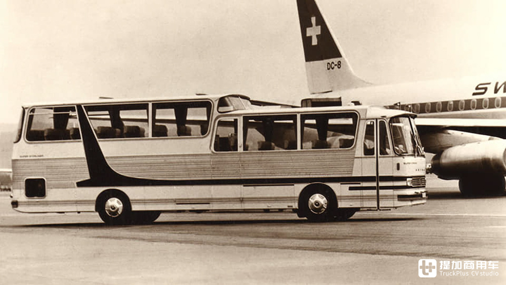 航空黄金时代的疯狂作品,现代豪华客车雏形,回顾赛特拉S 150 Panorama - 第2张 - 提加商用车网 航空黄金时代的疯狂作品,现代豪华客车雏形,回顾赛特拉S 150 Panorama - 第2张