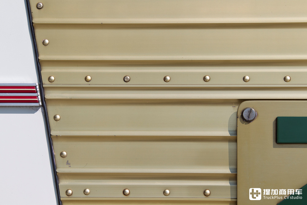 航空黄金时代的疯狂作品,现代豪华客车雏形,回顾赛特拉S 150 Panorama - 第6张 - 提加商用车网 航空黄金时代的疯狂作品,现代豪华客车雏形,回顾赛特拉S 150 Panorama - 第6张