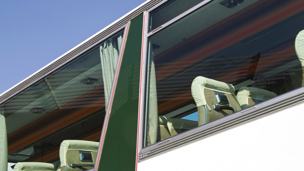 航空黄金时代的疯狂作品,现代豪华客车雏形,回顾赛特拉S 150 Panorama - 第8张 - 提加商用车网 航空黄金时代的疯狂作品,现代豪华客车雏形,回顾赛特拉S 150 Panorama - 第8张