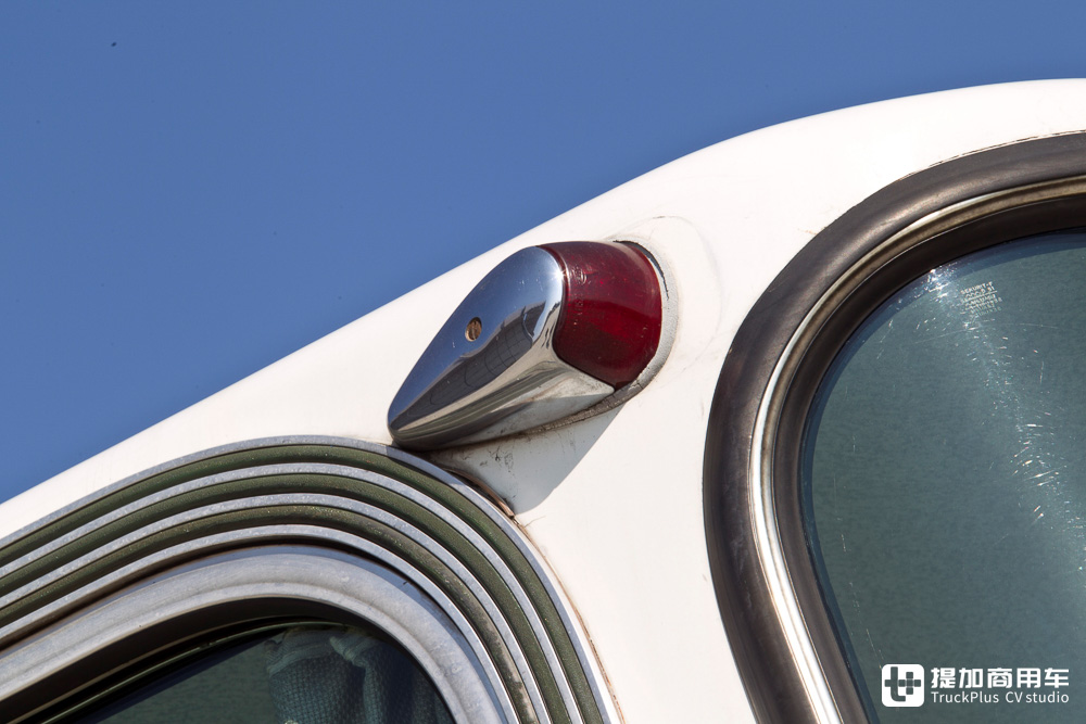 航空黄金时代的疯狂作品,现代豪华客车雏形,回顾赛特拉S 150 Panorama - 第12张 - 提加商用车网 航空黄金时代的疯狂作品,现代豪华客车雏形,回顾赛特拉S 150 Panorama - 第12张