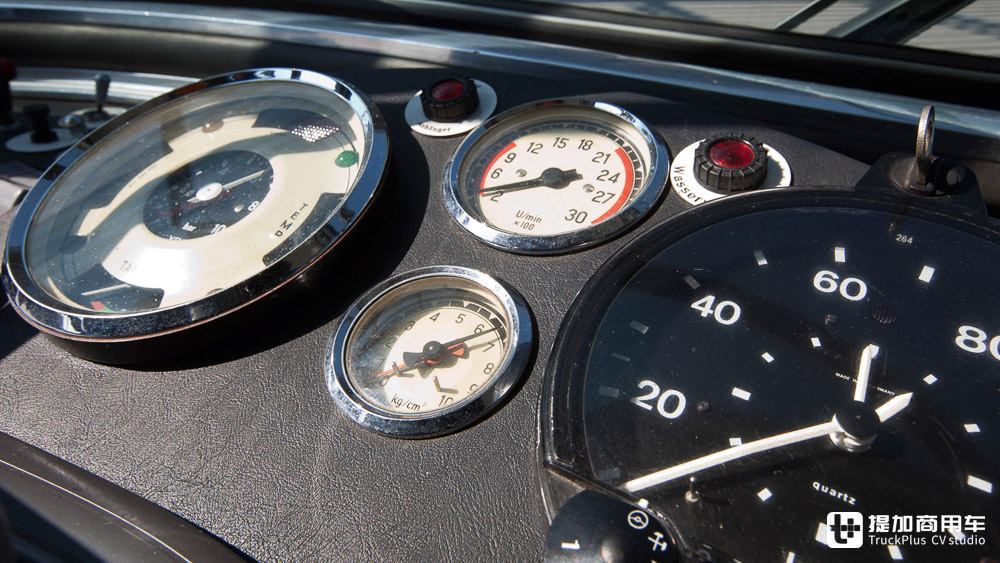 航空黄金时代的疯狂作品,现代豪华客车雏形,回顾赛特拉S 150 Panorama - 第20张 - 提加商用车网 航空黄金时代的疯狂作品,现代豪华客车雏形,回顾赛特拉S 150 Panorama - 第20张