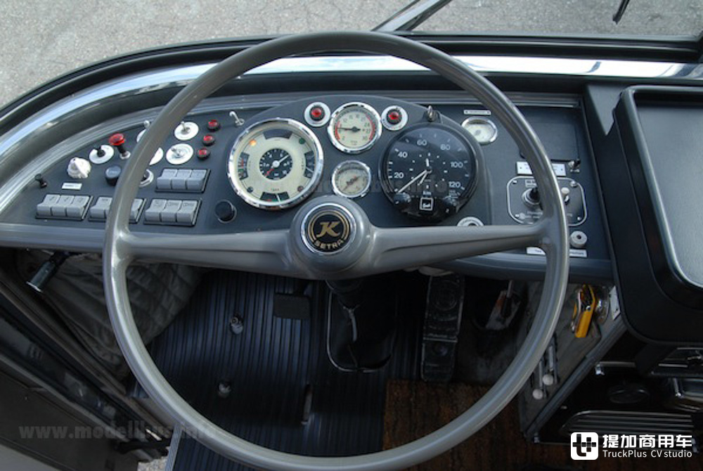 航空黄金时代的疯狂作品,现代豪华客车雏形,回顾赛特拉S 150 Panorama - 第21张 - 提加商用车网 航空黄金时代的疯狂作品,现代豪华客车雏形,回顾赛特拉S 150 Panorama - 第21张