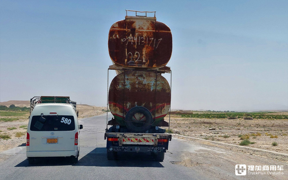 上世纪的欧洲卡车还在跑,超载数倍是常态!在阿富汗开卡车是什么样的体验? - 第26张 - 提加商用车网 上世纪的欧洲卡车还在跑,超载数倍是常态!在阿富汗开卡车是什么样的体验? - 第26张