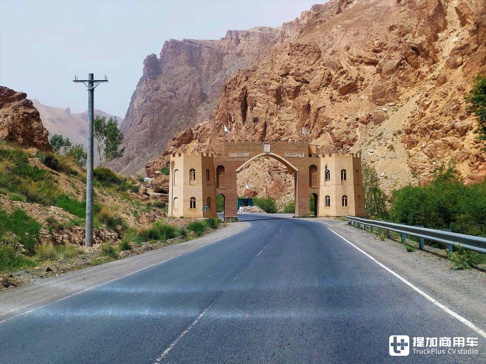 上世纪的欧洲卡车还在跑,超载数倍是常态!在阿富汗开卡车是什么样的体验? - 第30张 - 提加商用车网 上世纪的欧洲卡车还在跑,超载数倍是常态!在阿富汗开卡车是什么样的体验? - 第30张