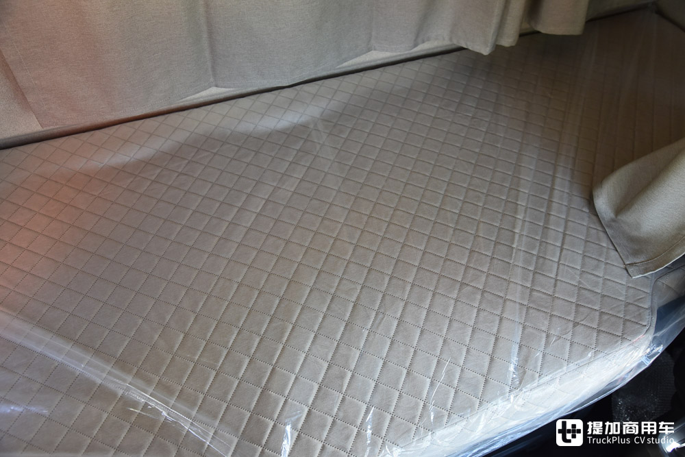 不止是全球最大马力,陕汽最新上市的560马力德龙X6000天然气重卡实拍 - 第31张 - 提加商用车网 不止是全球最大马力,陕汽最新上市的560马力德龙X6000天然气重卡实拍 - 第31张