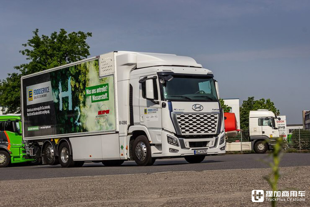 在德国物流企业中大受好评,现代Xcient Fuel Cell氢燃料卡车实拍评测 - 第3张 - 提加商用车网 在德国物流企业中大受好评,现代Xcient Fuel Cell氢燃料卡车实拍评测 - 第3张