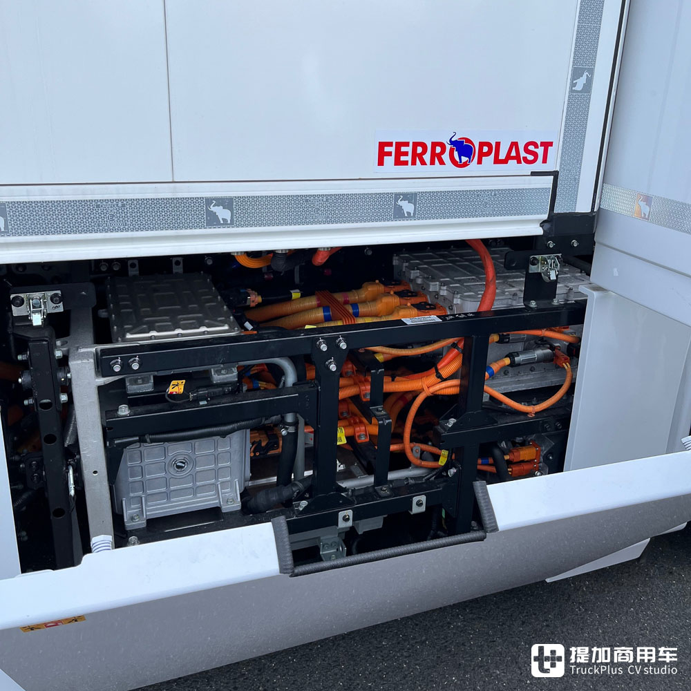 在德国物流企业中大受好评,现代Xcient Fuel Cell氢燃料卡车实拍评测 - 第7张 - 提加商用车网 在德国物流企业中大受好评,现代Xcient Fuel Cell氢燃料卡车实拍评测 - 第7张