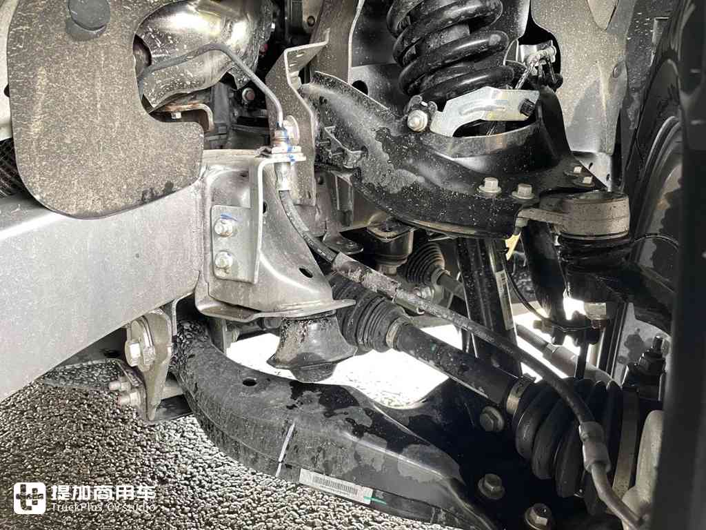 上汽大通MAXUS 最新推出的高端皮卡,星际H到底怎么样?实拍带你好好看看 - 第12张 - 提加商用车网 上汽大通MAXUS 最新推出的高端皮卡,星际H到底怎么样?实拍带你好好看看 - 第12张