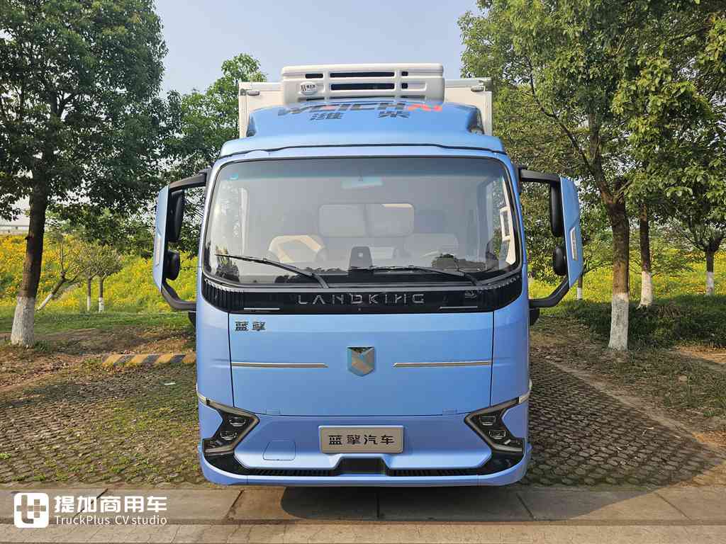 高端电动轻卡,纯电黄金动力总成,潍柴新能源蓝擎·悦EH Pro实拍 - 第2张 - 提加商用车网 高端电动轻卡,纯电黄金动力总成,潍柴新能源蓝擎·悦EH Pro实拍 - 第2张