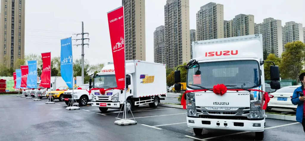 庆铃五十铃2023款ELF轻卡,“王炸”实力领先城配市场 - 第1张 - 提加商用车网 庆铃五十铃2023款ELF轻卡,“王炸”实力领先城配市场 - 第1张