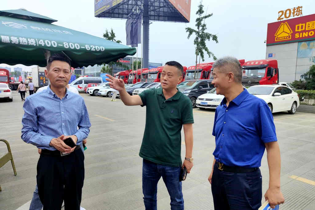 专为西南地区量身定制的后翻自卸工矿板,“复森定制”再推重磅产品 - 第4张 - 提加商用车网 专为西南地区量身定制的后翻自卸工矿板,“复森定制”再推重磅产品 - 第4张