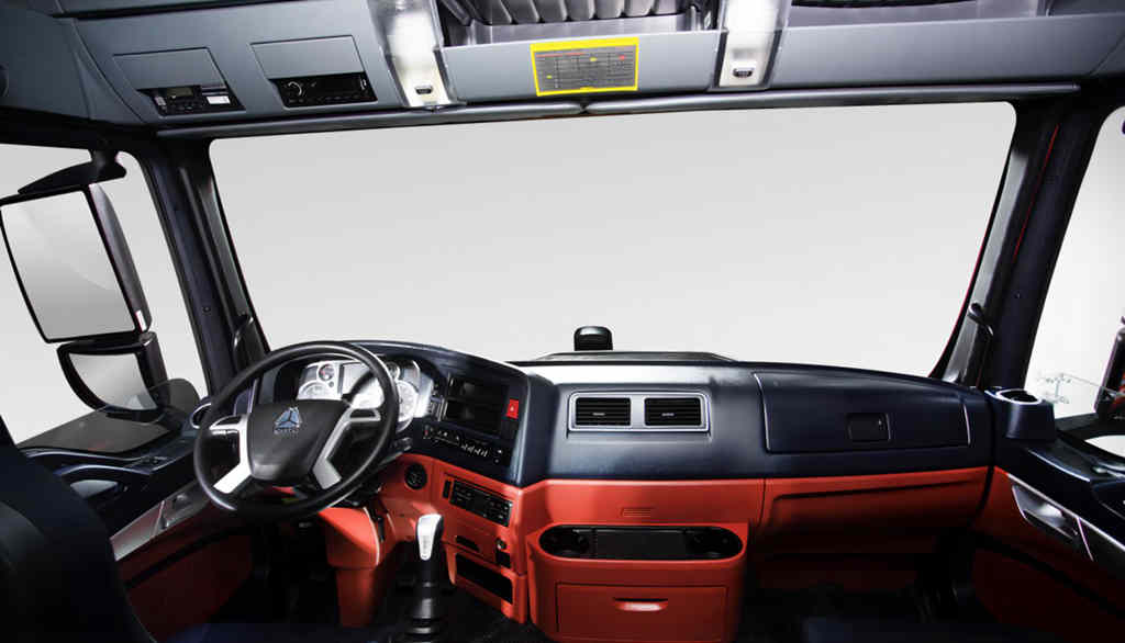 中国重汽豪沃TX7燃气车7大升级实力出圈 深度赋能资源运输市场 - 第4张