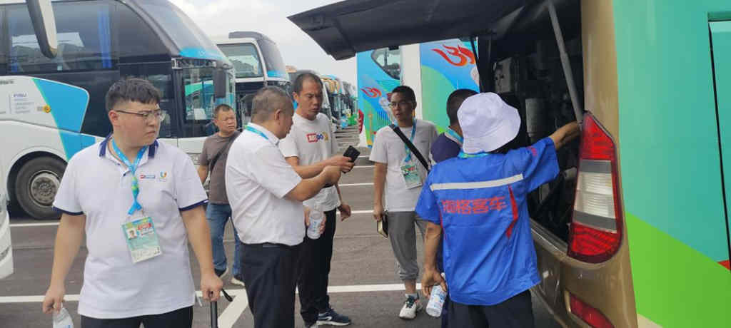 全球瞩目 大运有我!苏州金龙多车型助阵世界顶级赛事 - 第5张 - 提加商用车网 全球瞩目 大运有我!苏州金龙多车型助阵世界顶级赛事 - 第5张