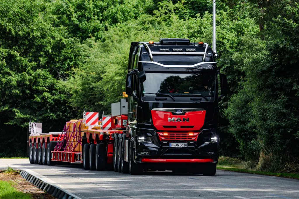 200+卡车齐聚!2023曼恩卡车技术日百“狮”天团视觉大赏 - 第9张 - 提加商用车网 200+卡车齐聚!2023曼恩卡车技术日百“狮”天团视觉大赏 - 第9张