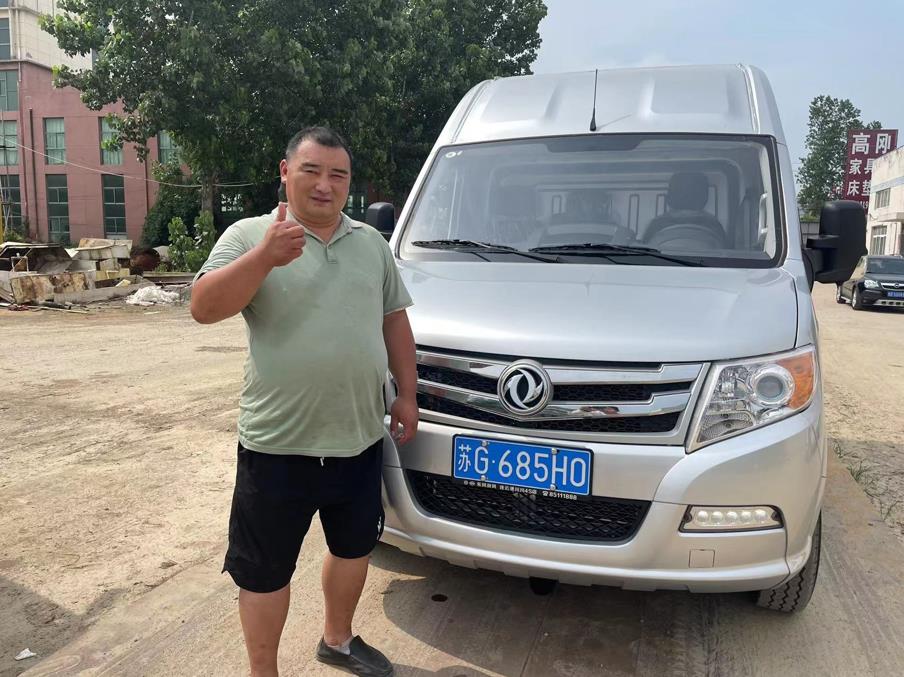 东风御风VAN境适用走进连云港,偶遇瓜果运输大王,大哥说御风真好用 - 第1张 - 提加商用车网 东风御风VAN境适用走进连云港,偶遇瓜果运输大王,大哥说御风真好用 - 第1张