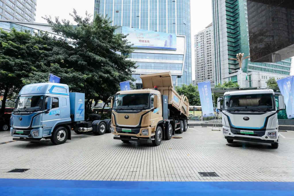 科技引领成就可靠价值,宇通重卡全系新品深圳上市 - 第2张 - 提加商用车网 科技引领成就可靠价值,宇通重卡全系新品深圳上市 - 第2张