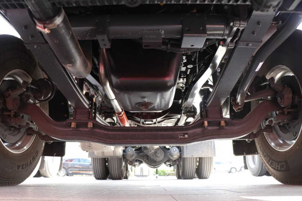 逆市而上,乘龙燃气重卡让李师傅轻松运营多赚好省 - 第4张 - 提加商用车网 逆市而上,乘龙燃气重卡让李师傅轻松运营多赚好省 - 第4张