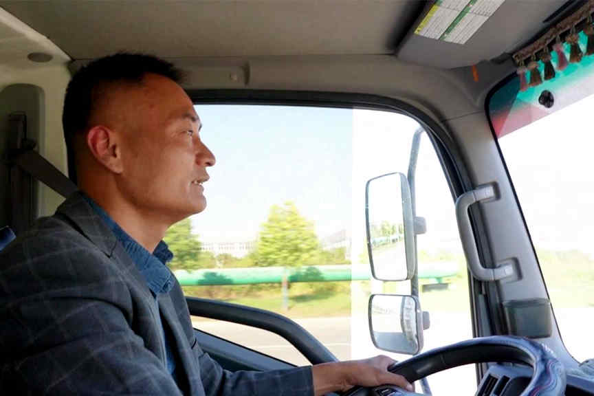 是老板更是老大哥，他用47台江淮1卡帅铃和兄弟们一起创造幸福 - 第3张