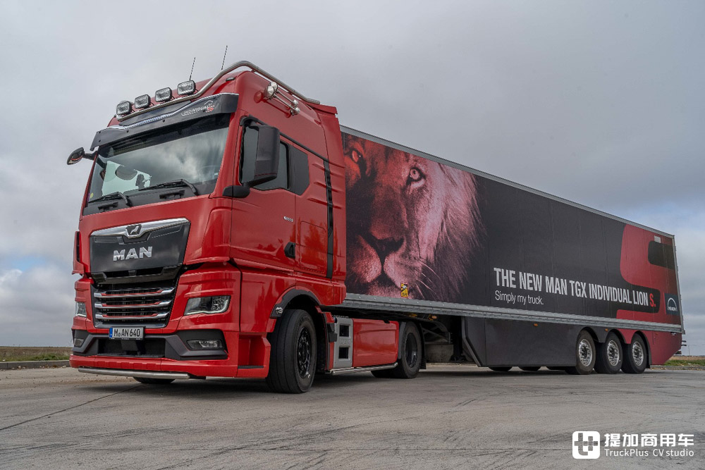顶级定制旗舰卡车,赛车风外观内饰,曼恩TGX Individual Lion S实拍 - 第1张 - 提加商用车网 顶级定制旗舰卡车,赛车风外观内饰,曼恩TGX Individual Lion S实拍 - 第1张
