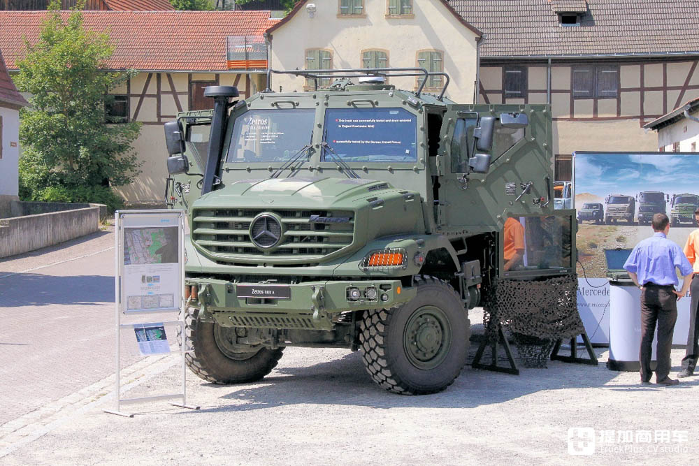 4x4长头越野军卡,配防弹驾驶室,奔驰Zetros军卡实拍 - 第2张 - 提加商用车网 4x4长头越野军卡,配防弹驾驶室,奔驰Zetros军卡实拍 - 第2张