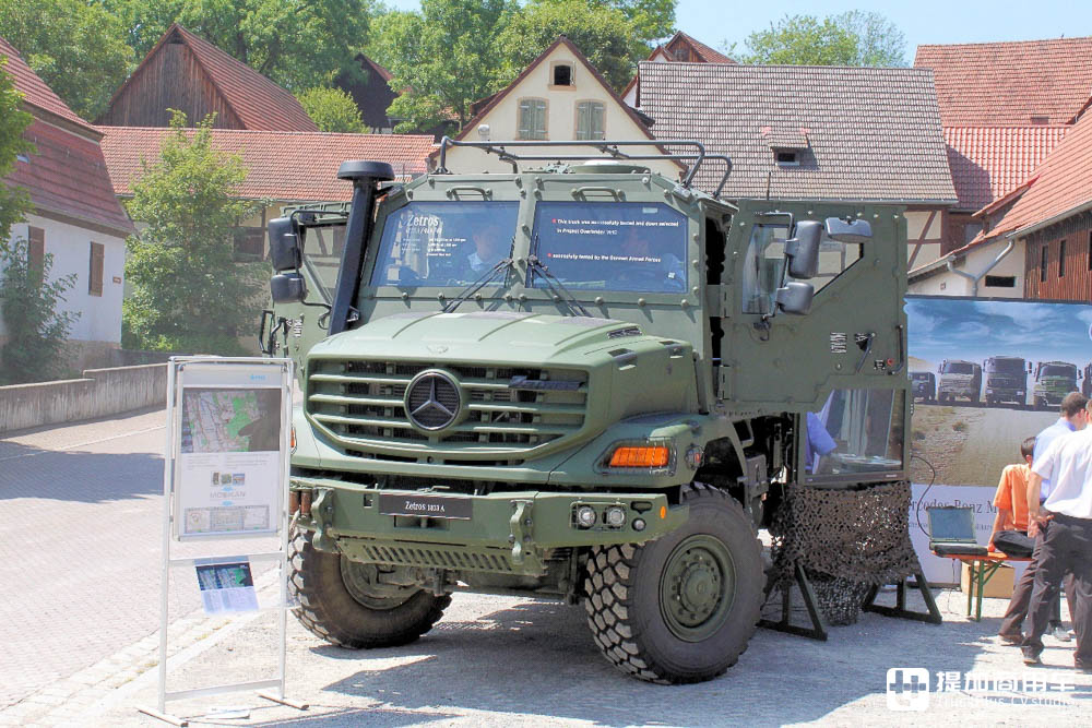 4x4长头越野军卡,配防弹驾驶室,奔驰Zetros军卡实拍 - 第3张 - 提加商用车网 4x4长头越野军卡,配防弹驾驶室,奔驰Zetros军卡实拍 - 第3张