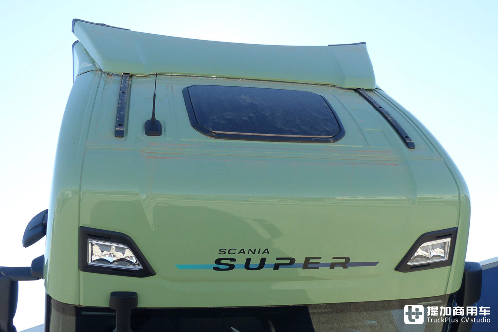 新一代Super动力链,斯堪尼亚在欧洲的主推车型,实拍斯堪尼亚500 S牵引车 - 第6张 - 提加商用车网 新一代Super动力链,斯堪尼亚在欧洲的主推车型,实拍斯堪尼亚500 S牵引车 - 第6张