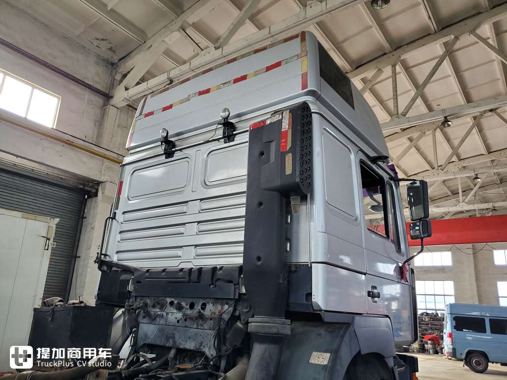 这台德国曼F2000准大件牵引车,还在国内存活,实拍再带你领略它的魅力 - 第7张 - 提加商用车网 这台德国曼F2000准大件牵引车,还在国内存活,实拍再带你领略它的魅力 - 第7张