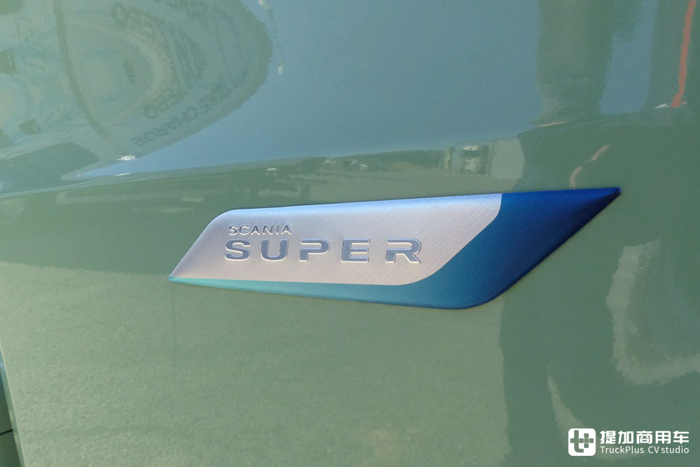 新一代Super动力链,斯堪尼亚在欧洲的主推车型,实拍斯堪尼亚500 S牵引车 - 第10张 - 提加商用车网 新一代Super动力链,斯堪尼亚在欧洲的主推车型,实拍斯堪尼亚500 S牵引车 - 第10张